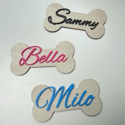 Personalisiertes Hundeschild aus Holz in Knochenform